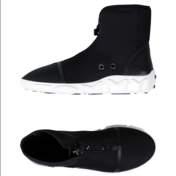 Make offer Hilfiger collection boots by Gigi Hadid - Picture 4 of 8